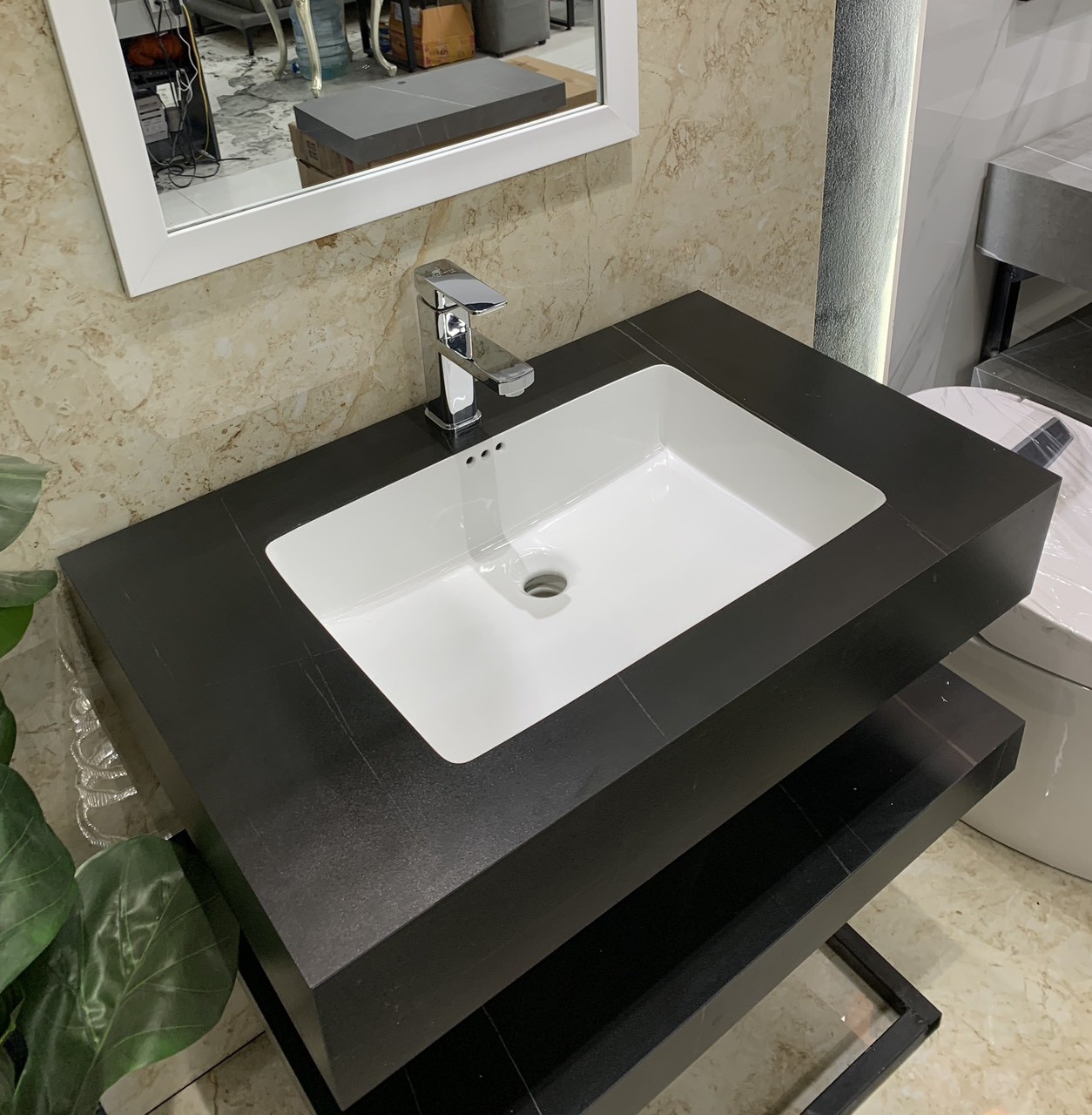 ban-da-lavabo-cua-eterra-7