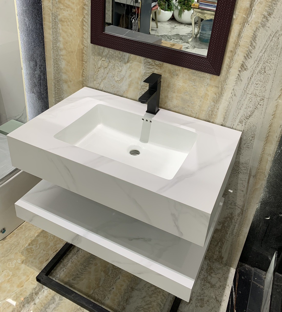 ban-da-lavabo-cua-eterra-8